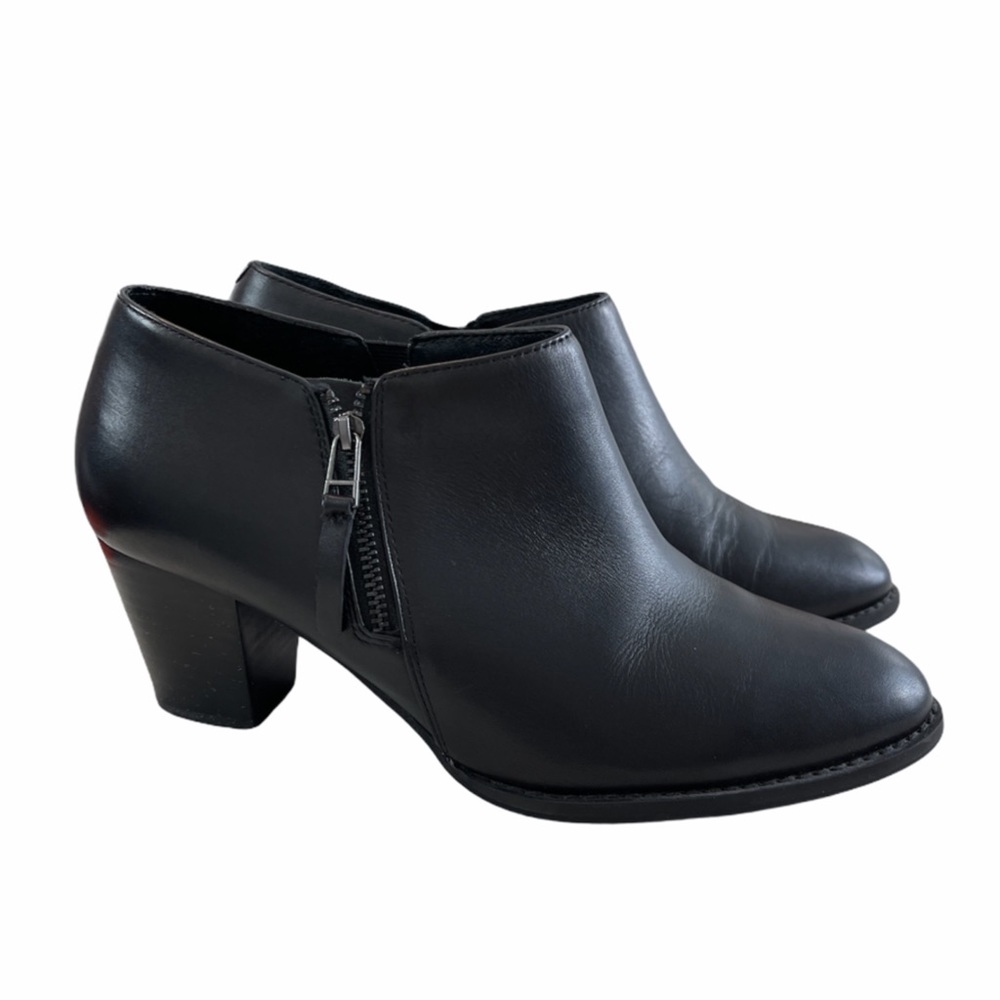 Vionic Orthaheel Taber Block Heel Booties - Picture 4 of 16